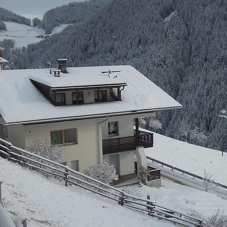 Haus Tasser San Lorenzo di Sebato Exteriör bild