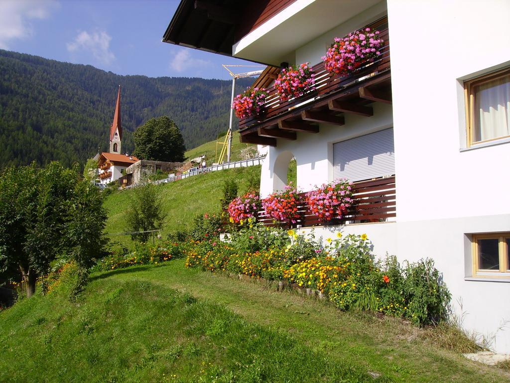 Haus Tasser San Lorenzo di Sebato Exteriör bild